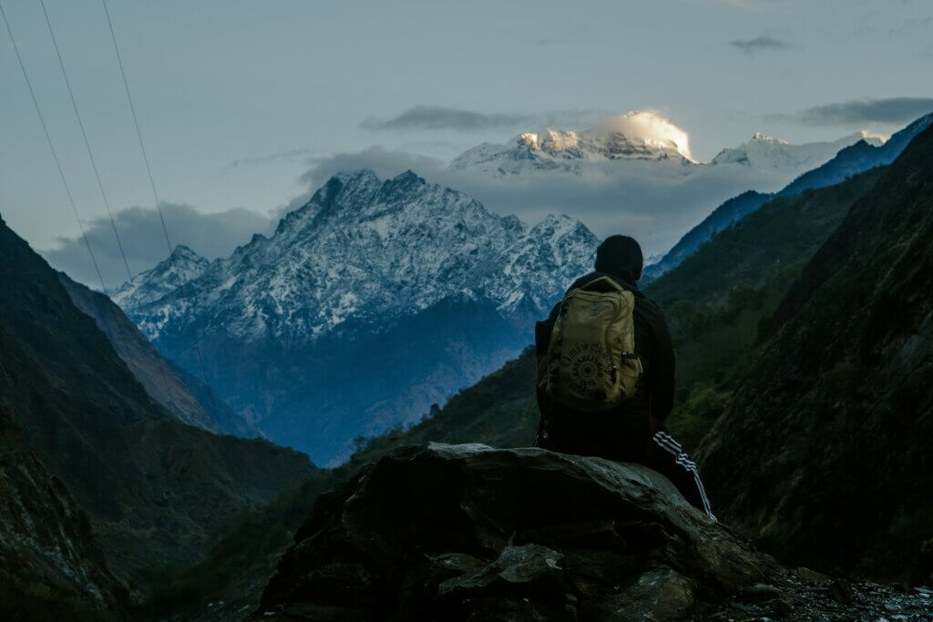 best time to trek manaslu circuit trek