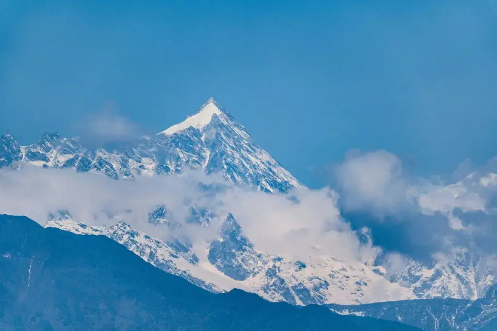 Kanchenjunga trek best time
